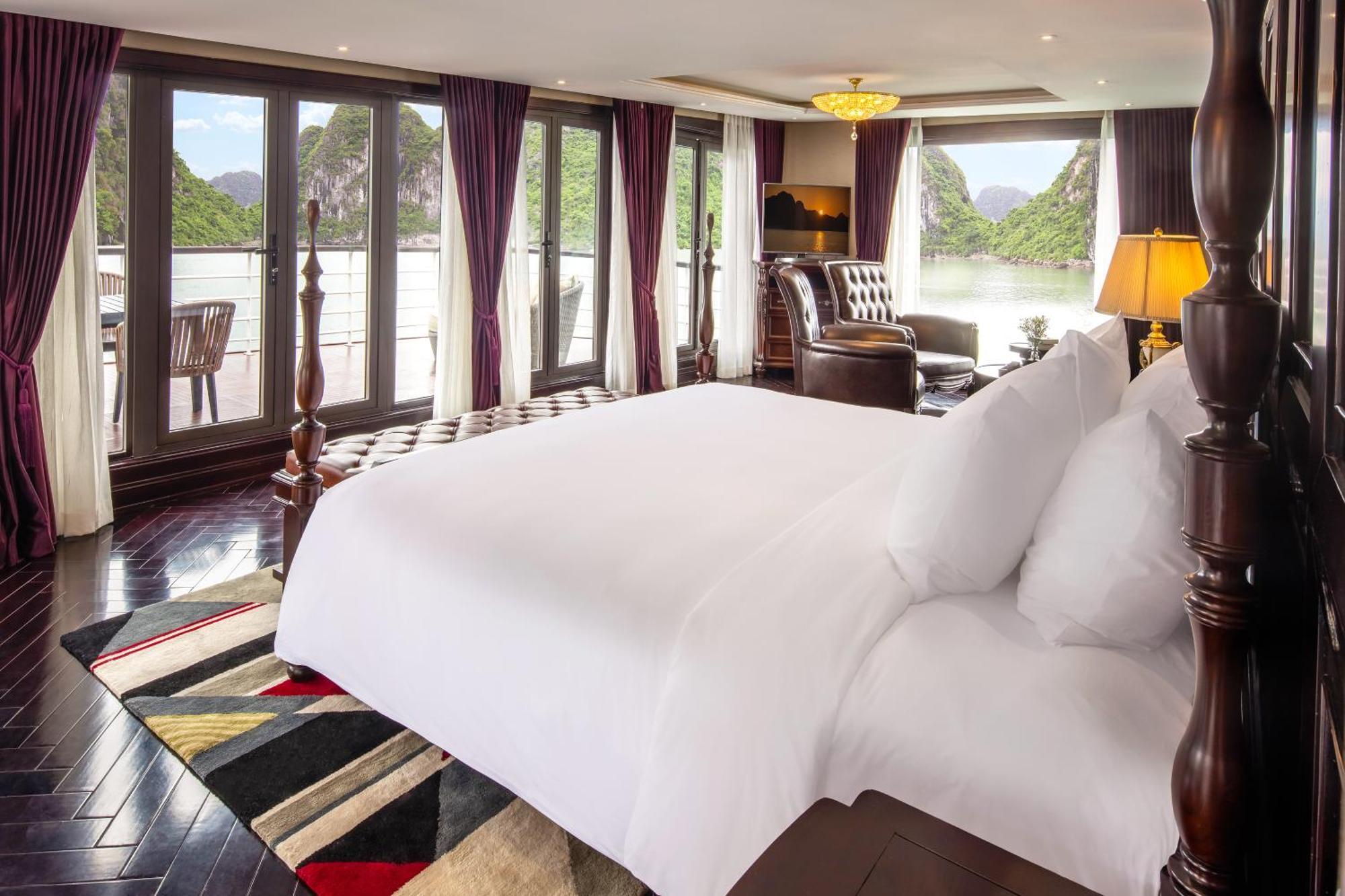 ホテル Ambassador Cruise Halong Bay ハロン エクステリア 写真