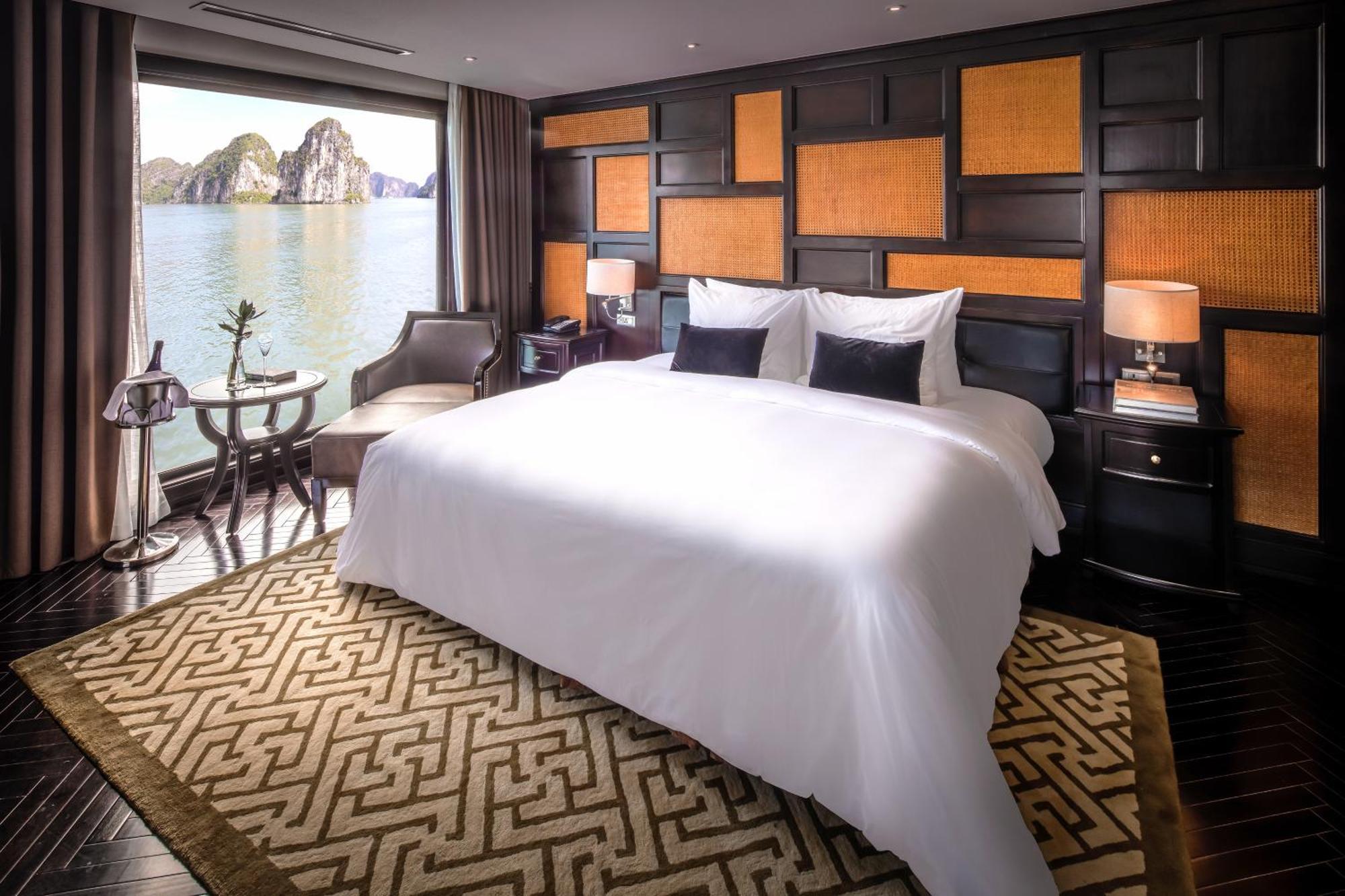 ホテル Ambassador Cruise Halong Bay ハロン エクステリア 写真