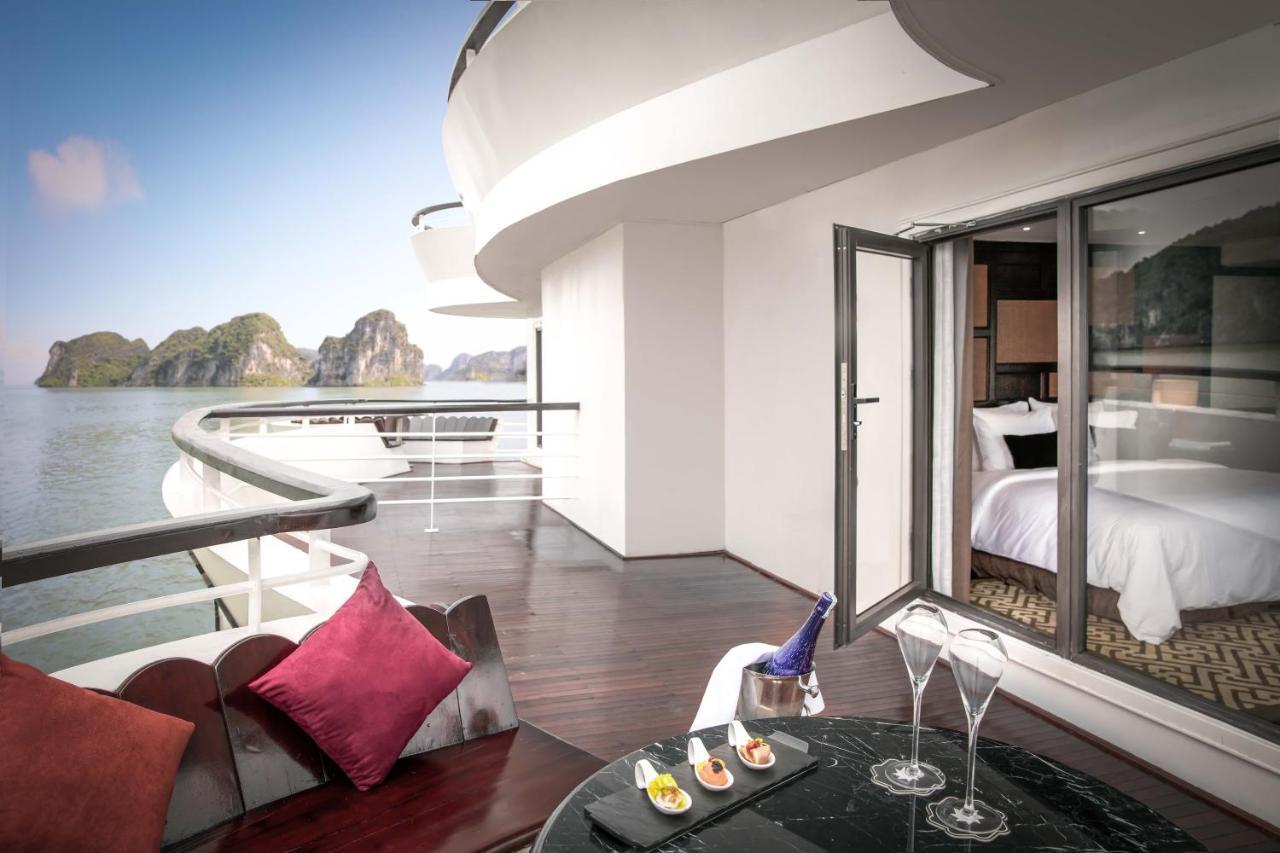 ホテル Ambassador Cruise Halong Bay ハロン エクステリア 写真